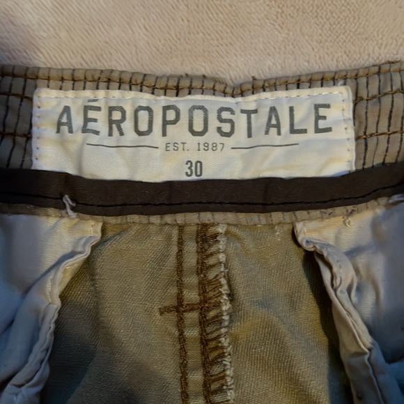 Aeropostale Cargo Shorts - Picture 2 of 4